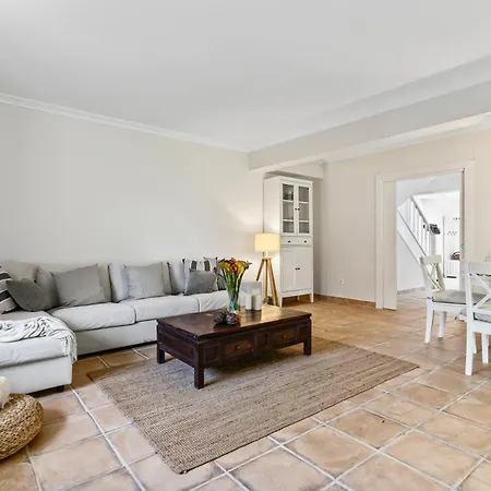 La Casuca Del Musico * Novales