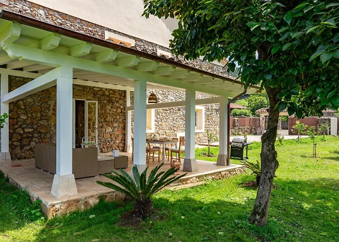 Dom wakacyjny La Casuca Del Musico Novales